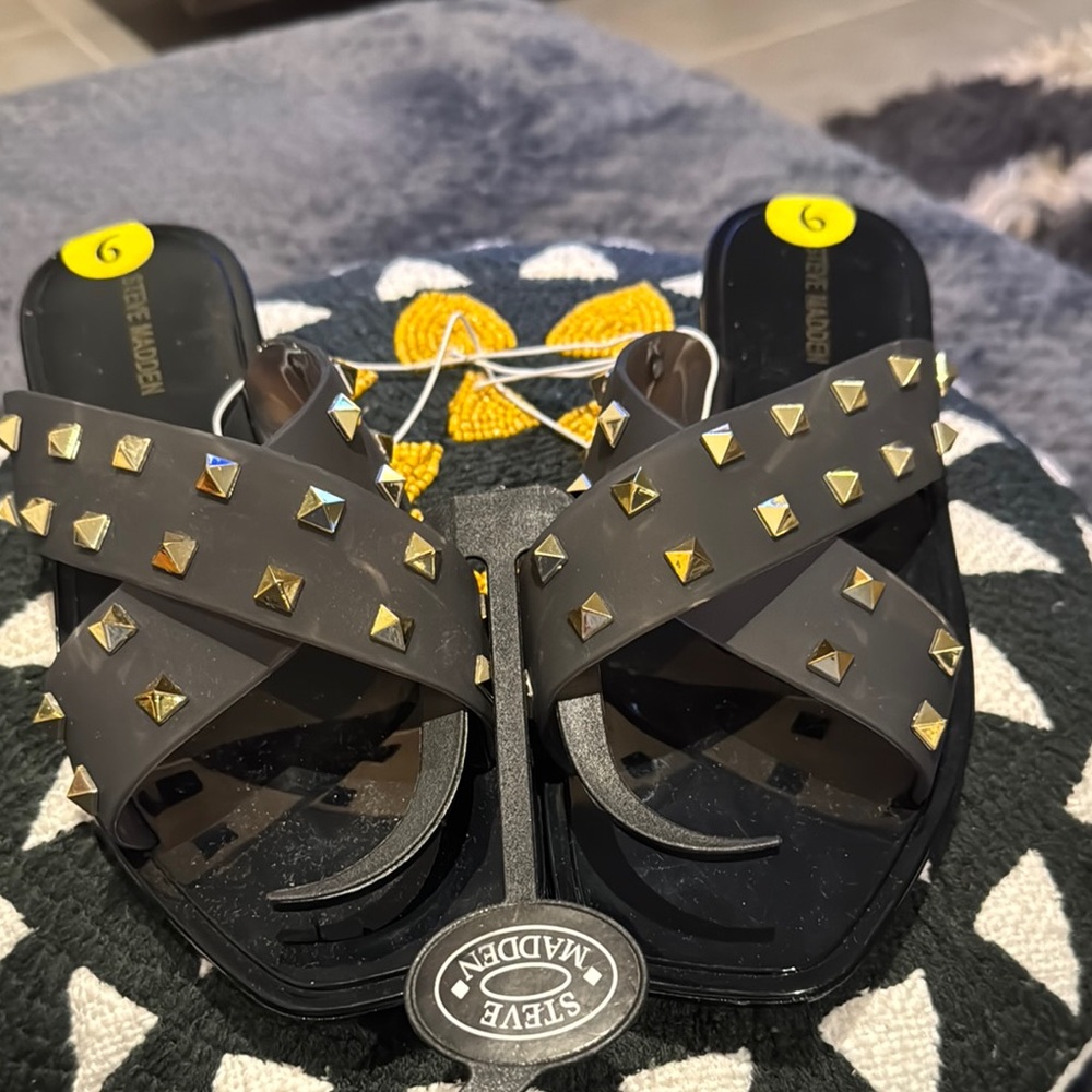 Steve Madden Black and Gold Pyramid Stud Sandals